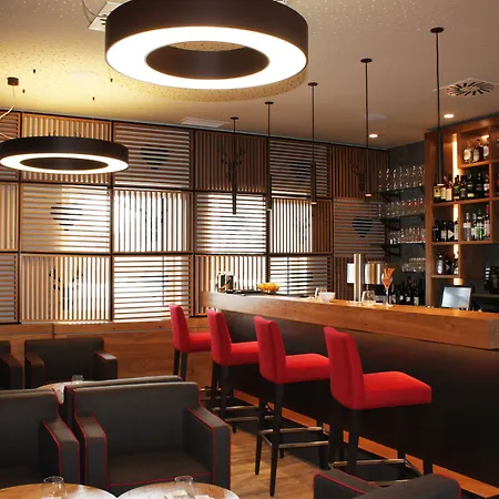 Muttererhof בית הארחה 3*