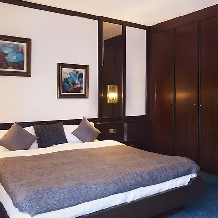 Muttererhof בית הארחה 3*